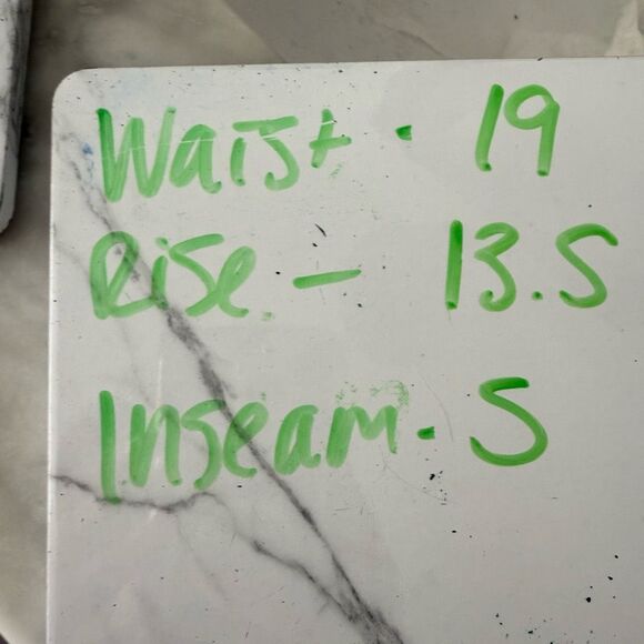 Columbia Women’s XXL Floral Patterned Swim Shorts - Picture 5 of 6